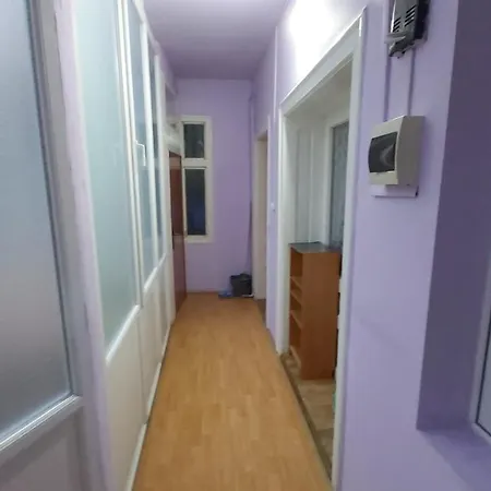 - Centrul Vechi Braşov