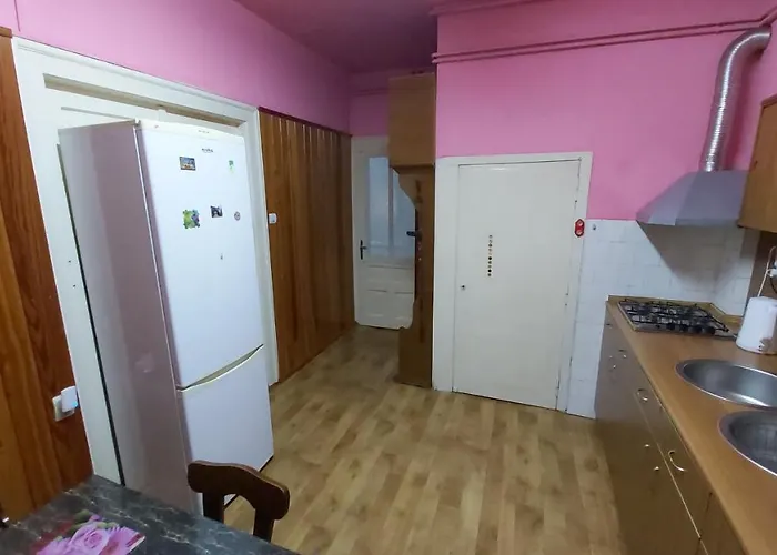 - Centrul Vechi Brasov